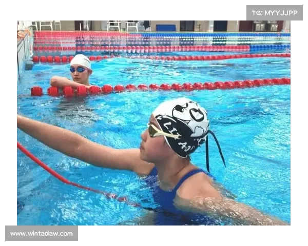 法国游泳新星马尔查德以破纪录姿态征服100蝶项目成就历史 法国游泳新星马尔查德以破纪录姿态征服100蝶项目成就历史